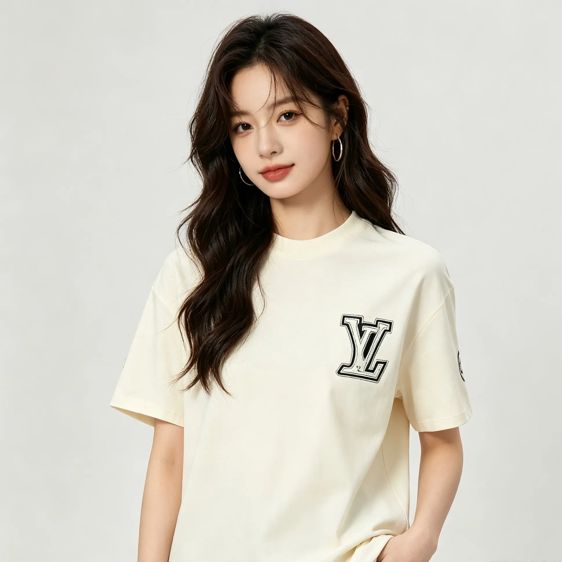 Louis Vuitton/ logo